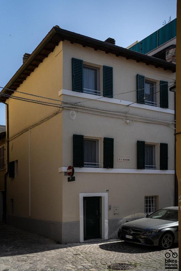 Monolocale Le Rondini Centralissimo Pésaro Exterior foto